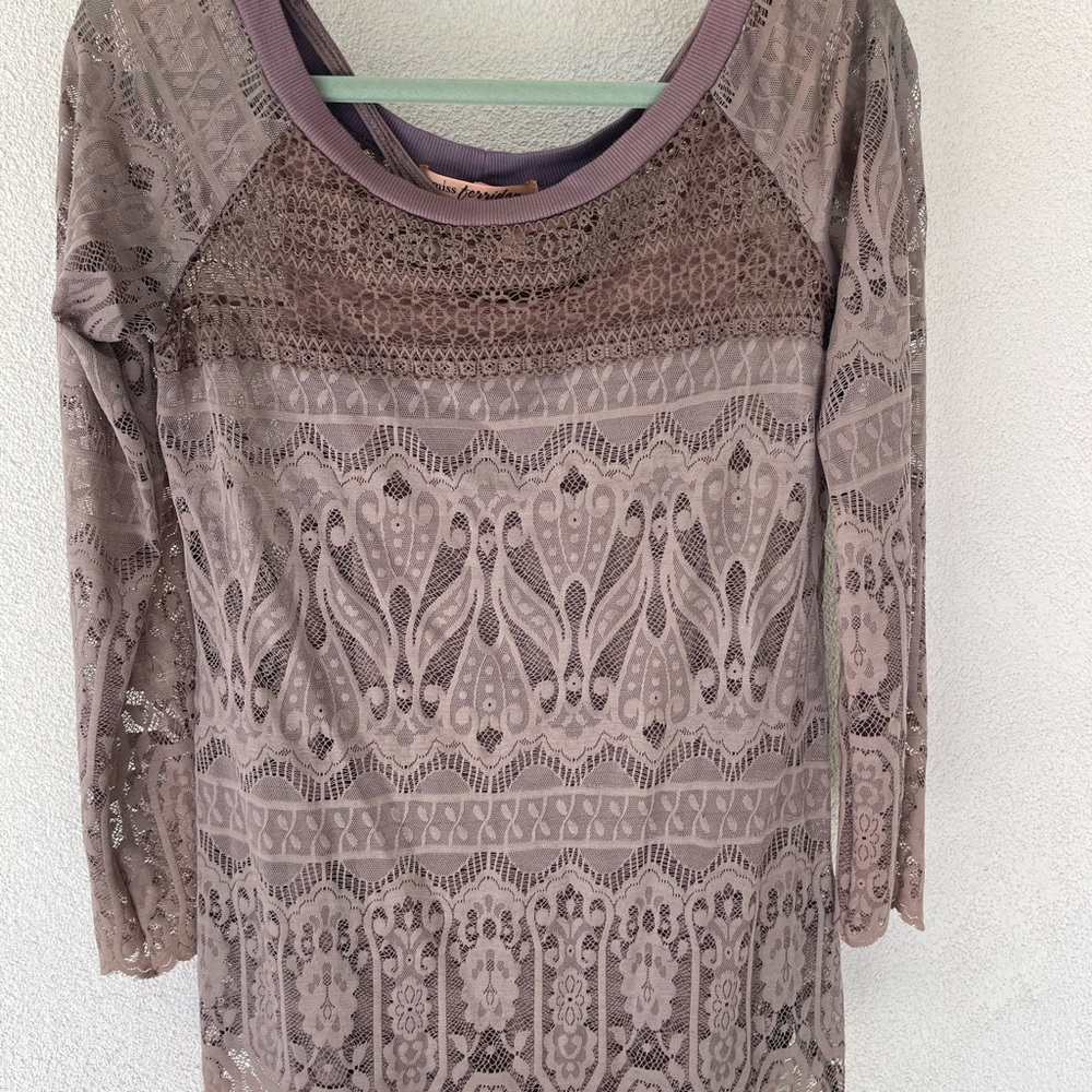 Ann Ferriday Lace long sleeve top